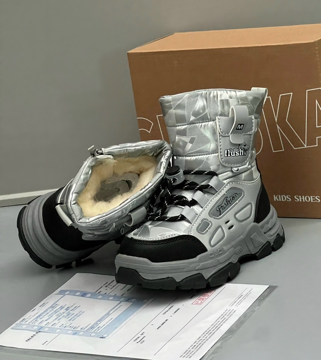 ,детские зимние ботинки,серебристые ботинки для девочки дутики, дутики,зимняя