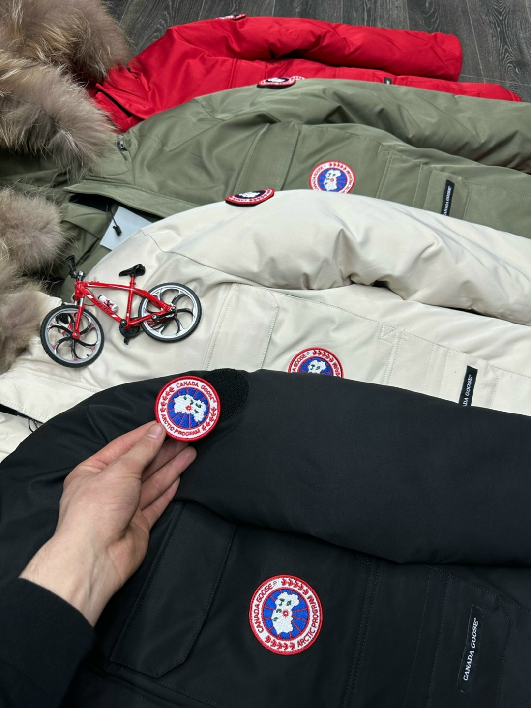 куртка зимняя canada goose,мужские пуховики canada goose,зимняя куртка,куртка канада,парка зимняя пуховик