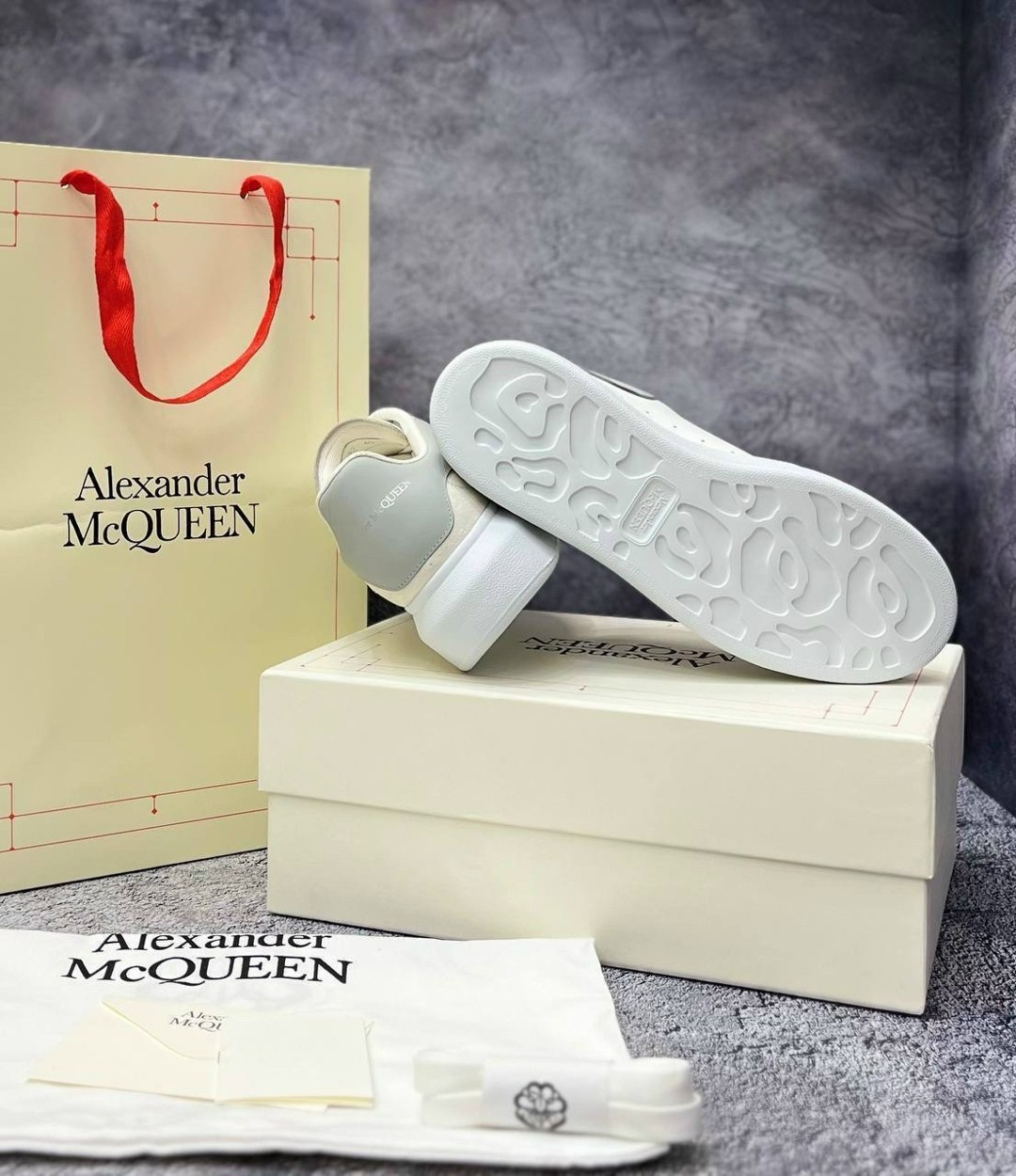 кеды alexander mcqueen,кроссовки женские alexander mcqueen,кроссовки alexander mcqueen,,кроссовки alexander mcqueen белые