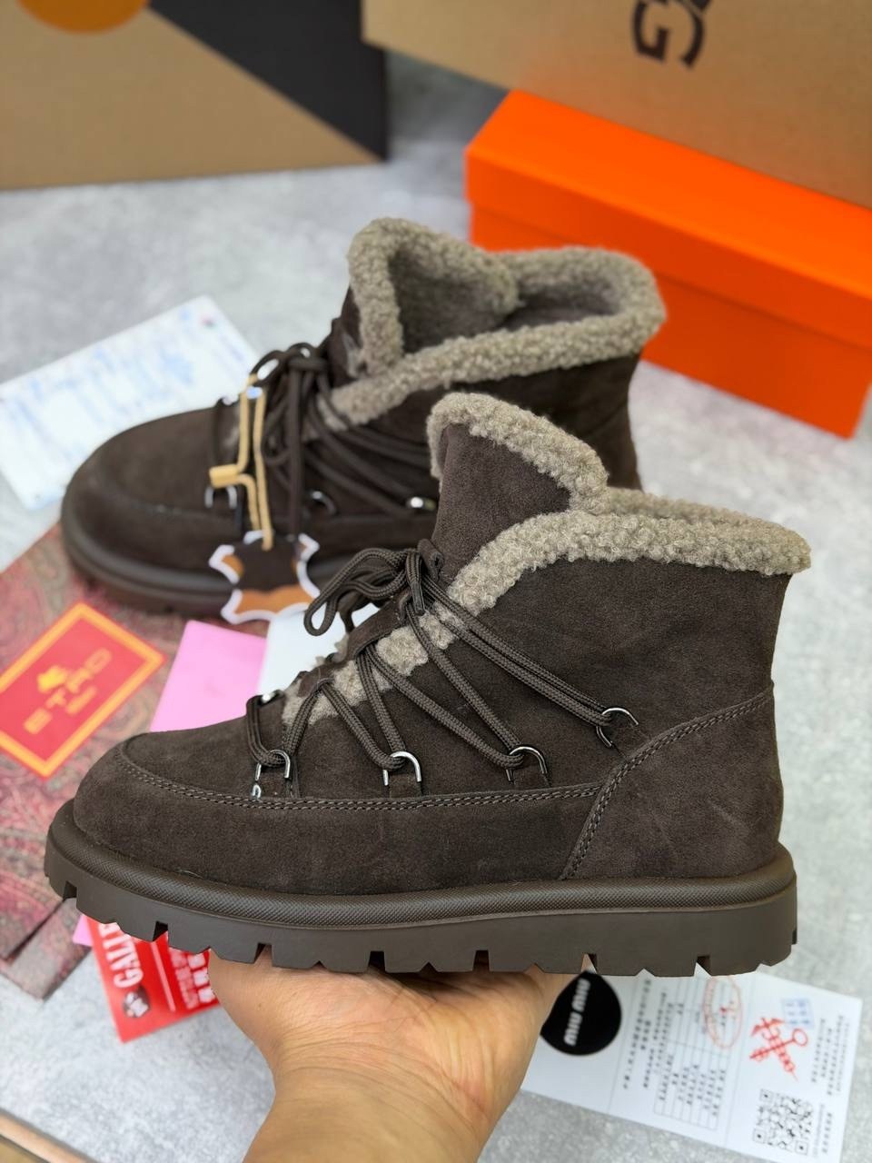 ,ботинка женские зимние,зимняя ,женская зимняя ,зимние ботинки