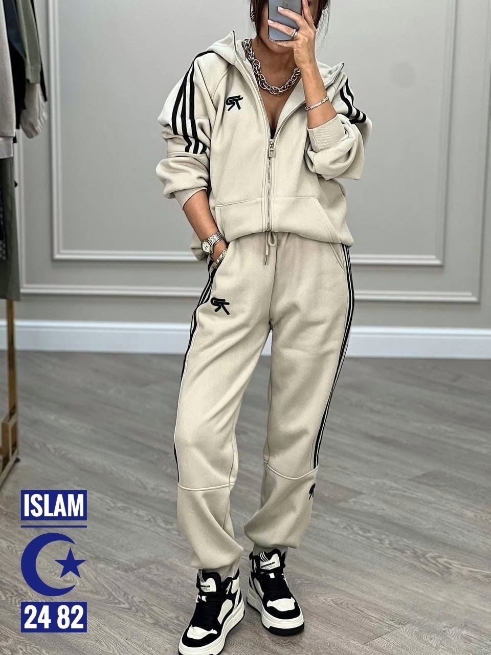 женские костюмы спортивные,женский спортивный костюм adidas,спортивные костюмы адидас женские,костюм спортивный женские спортивные костюмы,спортивный костюм адидас женский