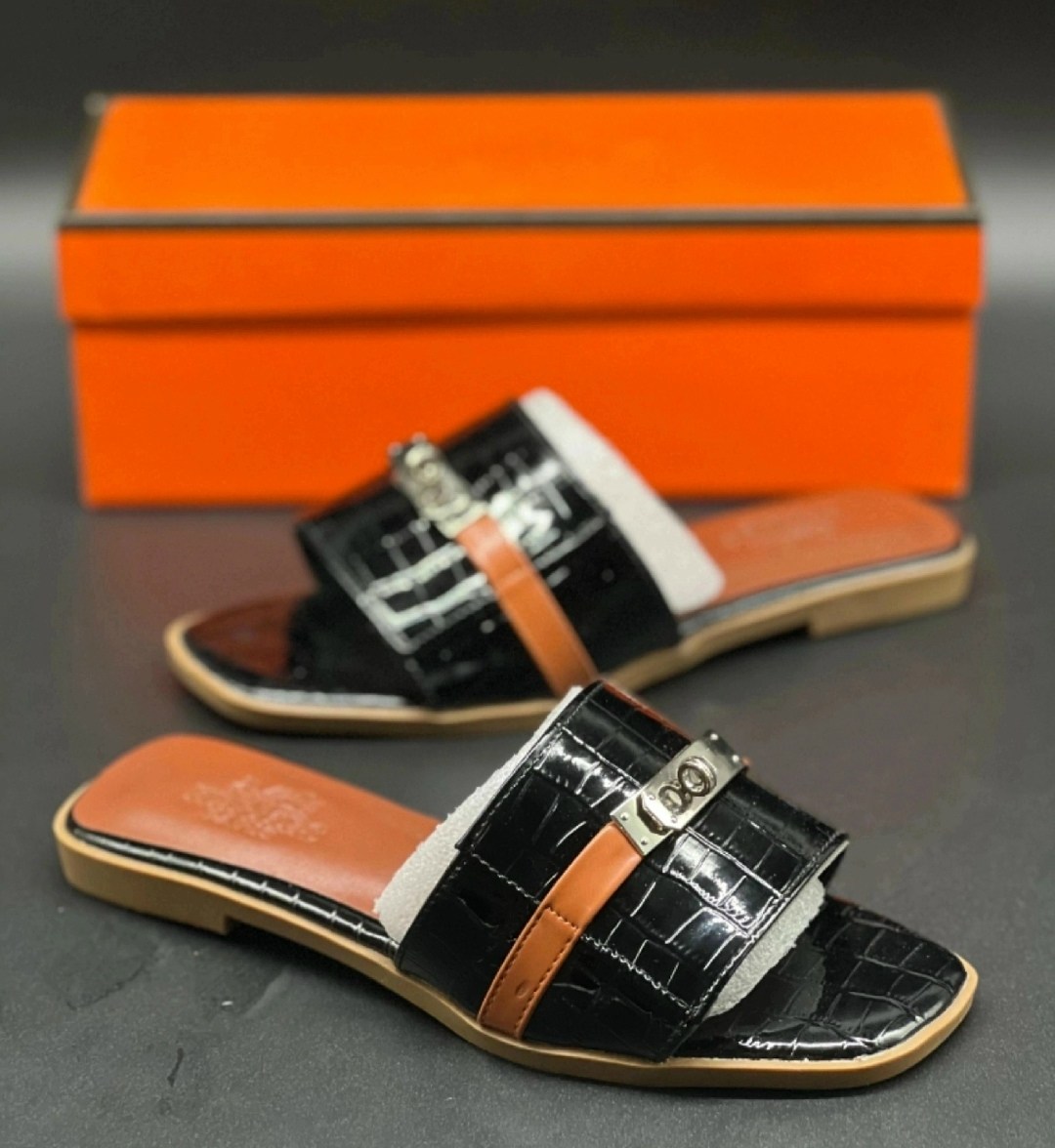 шлепки hermes женские,хермес шлепки женские,шлепки гермес женские,шлепки эрмес черные,гермес шлепки