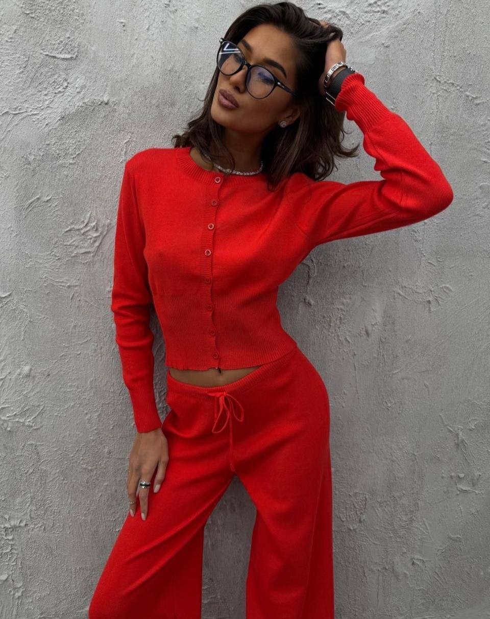 костюмы брючные,костюмы трикотажные,костюмы женские,костюм двойка с брюками