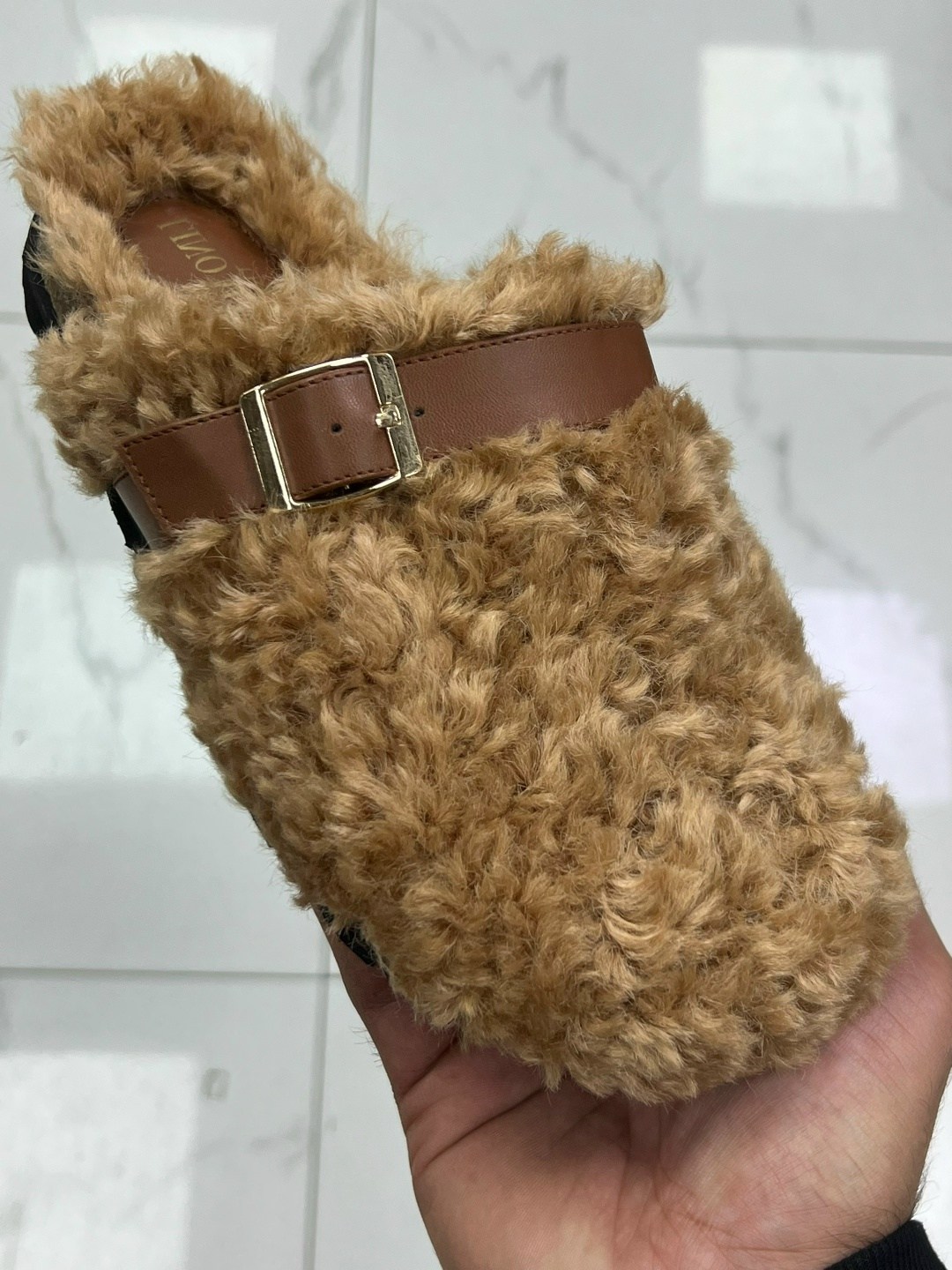 ,тапочки меховые,тапочки модные,женские тапочки с мехом,меховая