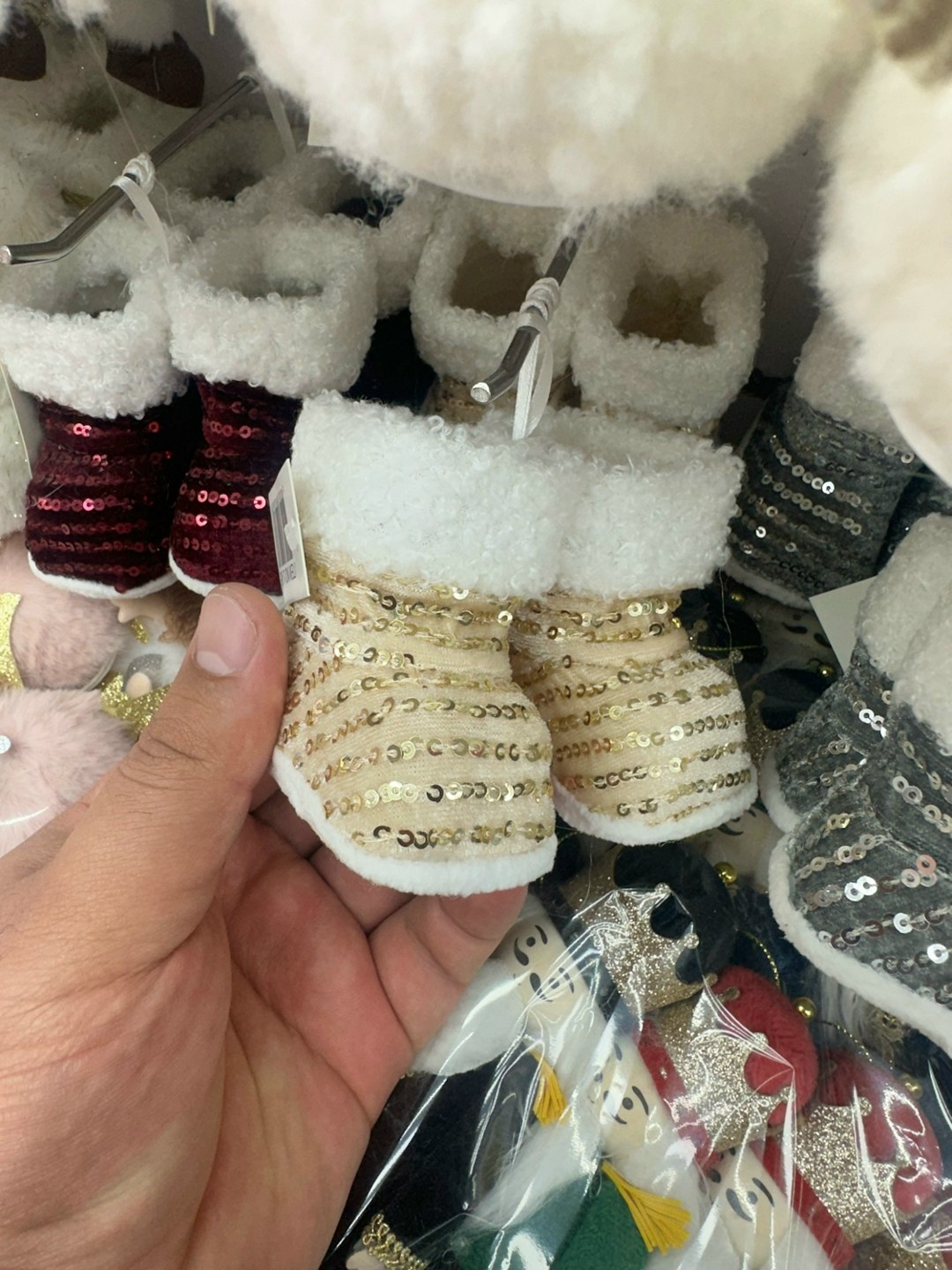 новогодний сувенир,новогодняя игрушка,брелки детские,елочное украшение,брелок с помпоном