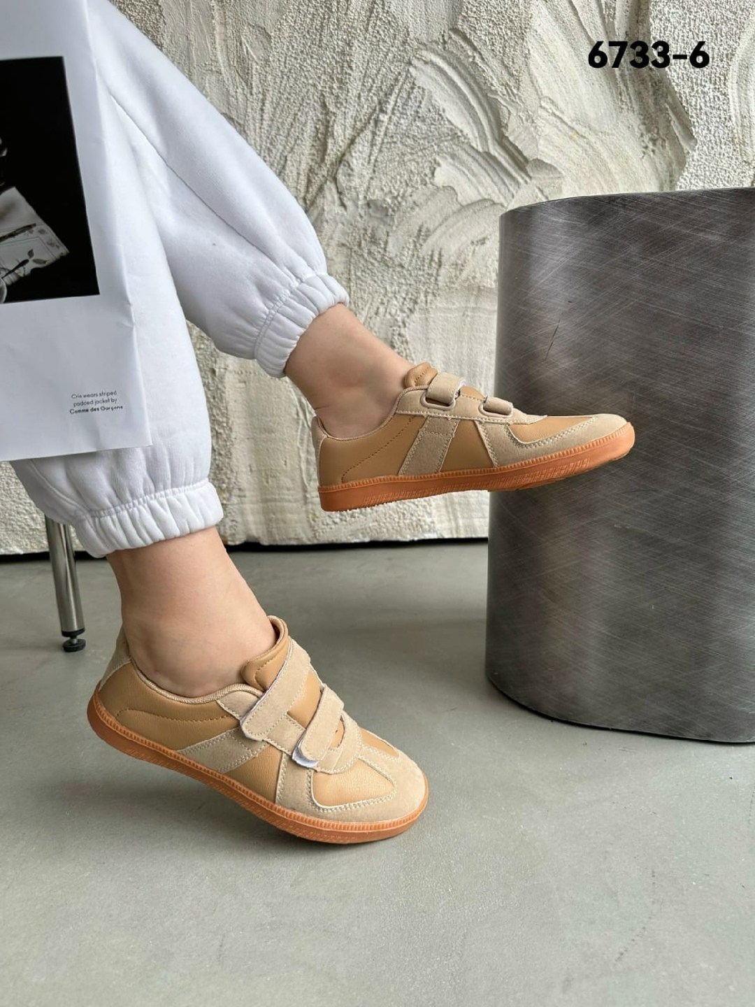 ,кроссовки женскиe,обуви,замшевые кроссовки,повседневные кроссовки