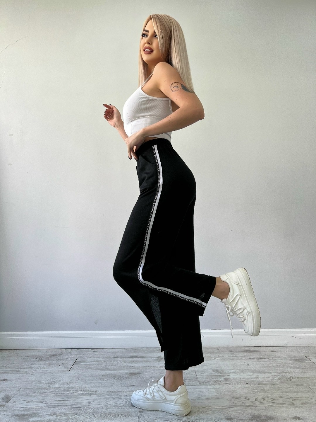 спортивные широкие брюки,брюки спортивные женская,брюки с лампасом,широкие брюки,брюки спортивные