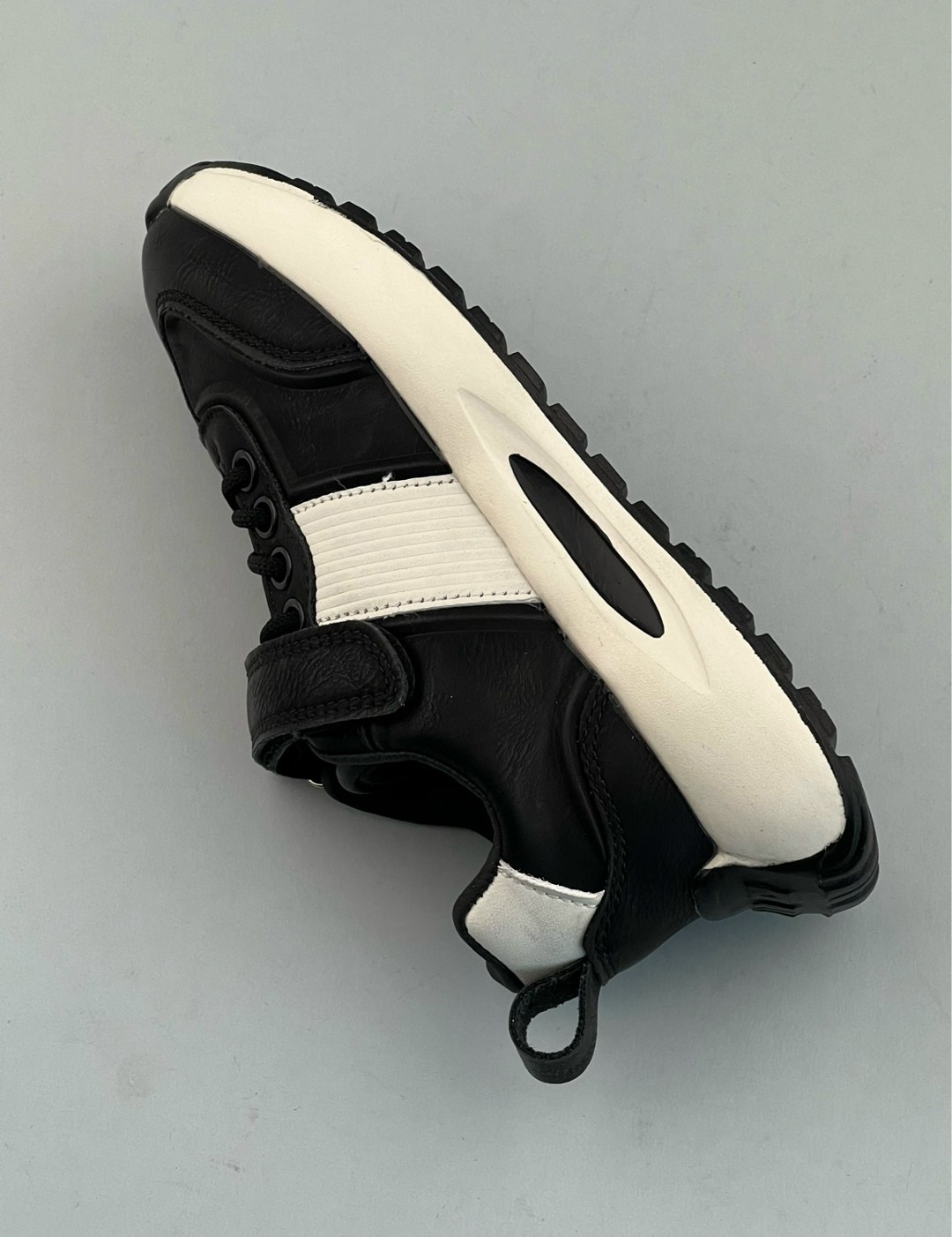 ,мужские кроссовки,кроссовка мужской,кроссовки от барбери мужские черные,кроссовки барбери мужские