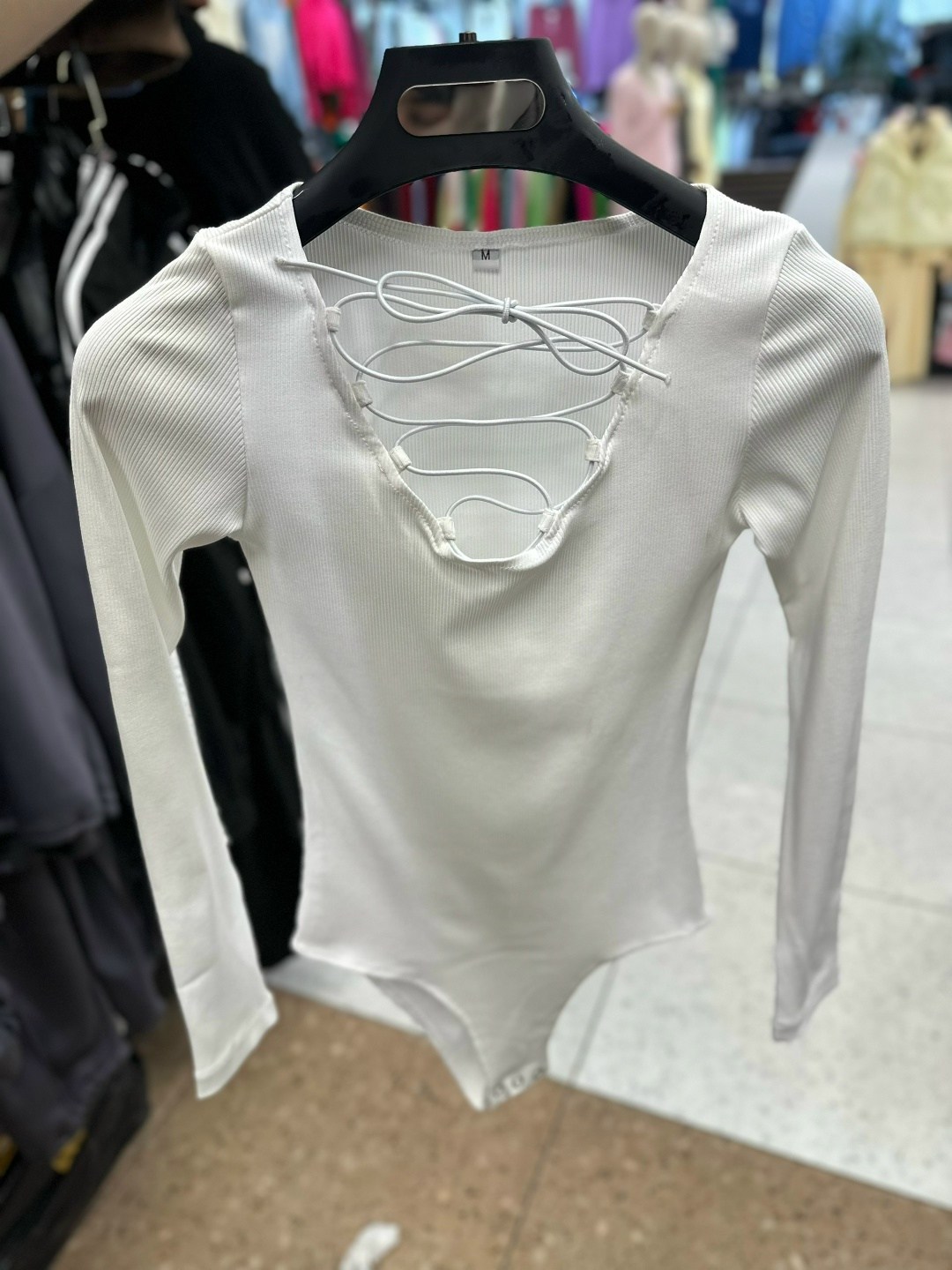 боди со шнуровкой,боди женская,кофта с вырезом,женские кофты,кофта женская с вырезом