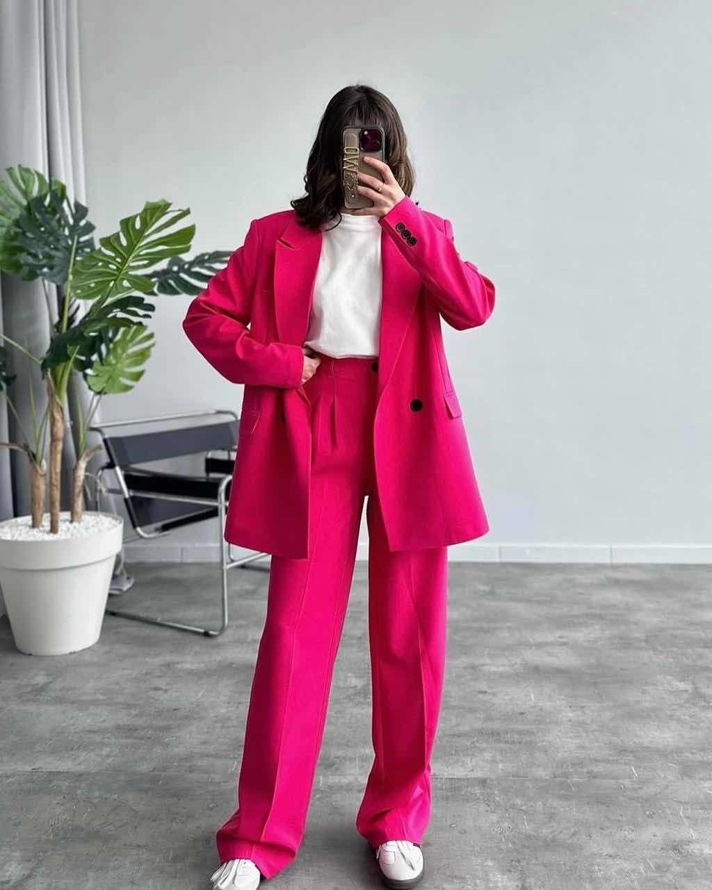 брючный костюм свободного кроя,синий брючный костюм,женский брючный костюм,классический брючный костюм,синий костюм женский брючный