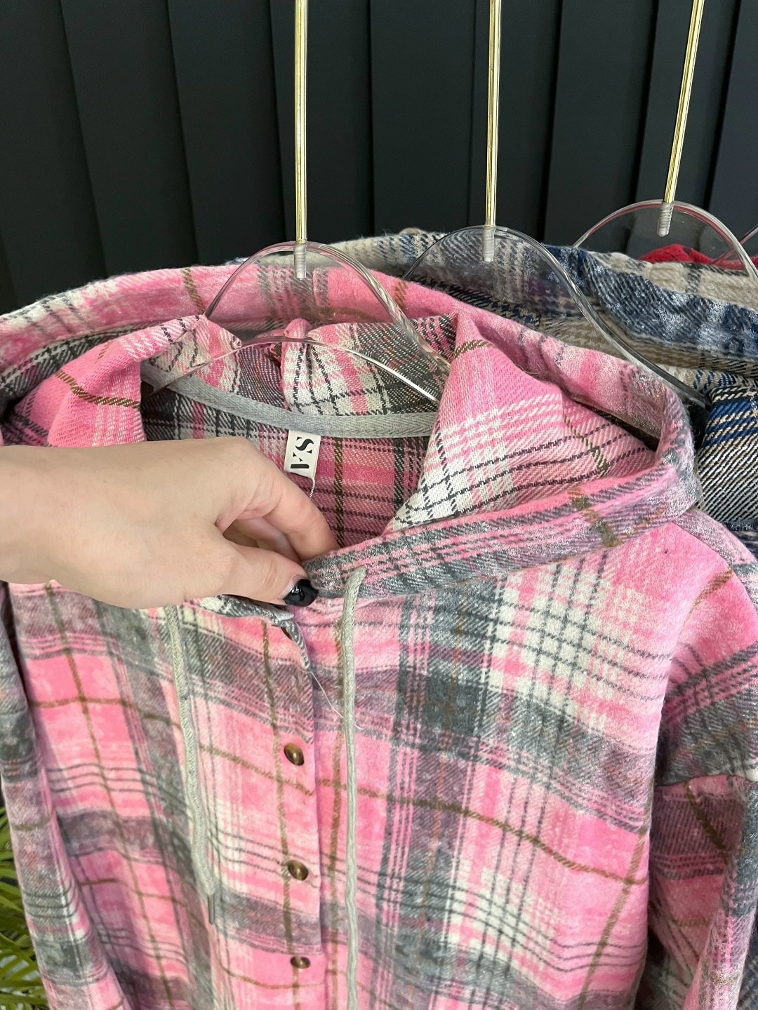 рубашка с капюшоном,рубашка в клетку с капюшоном,теплая рубашка оверсайз в клетку с капюшоном,рубашка в клетку,рубашка теплая в клетку оверсайз