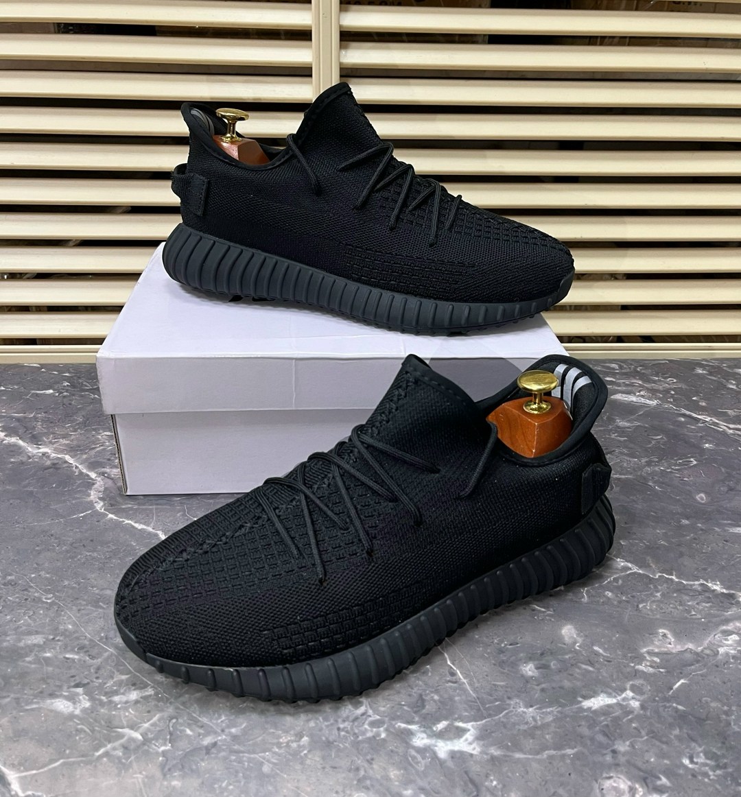 кроссовки adidas yeezy boost 350,кроссовки adidas yeezy boost,адидас изи буст 350 в2,кроссовки,adidas yeezy boost 350 v2 cinder
