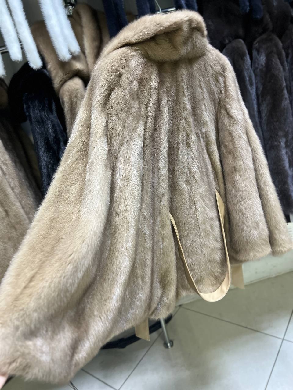 шубы норковые,шубка,полушубок из норки,шуба норка,шуба натуральные