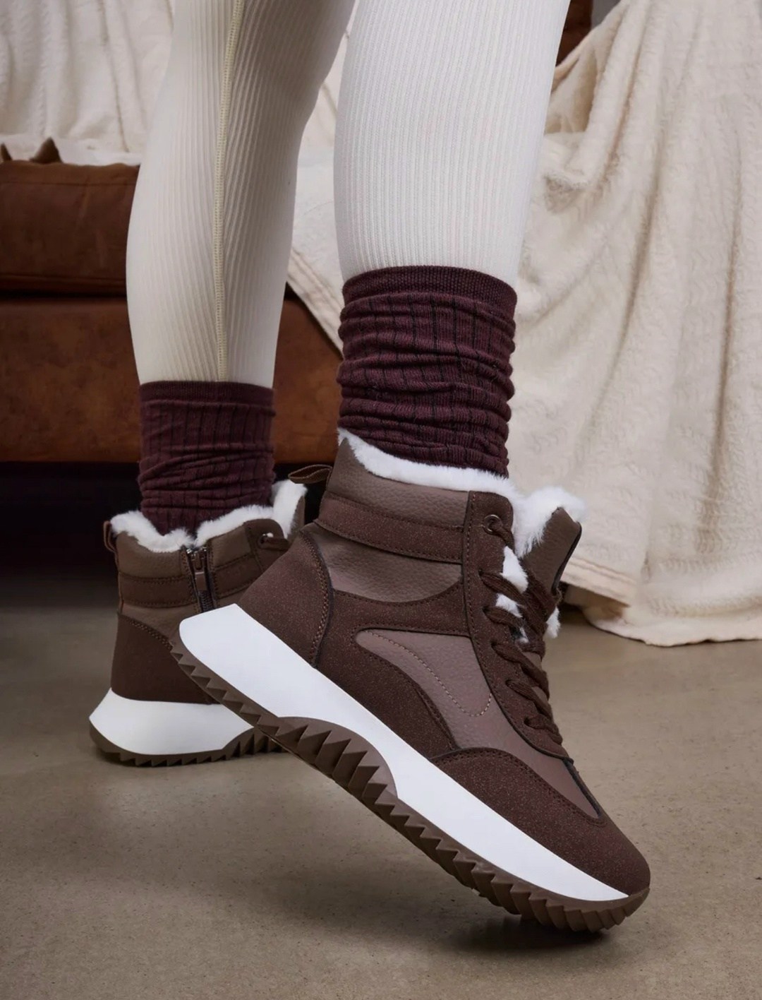 ,зимние кроссовки женские,кроссовки женские зимние с мехом,зимние высокие кроссовки с мехом,кроссовки зимнее