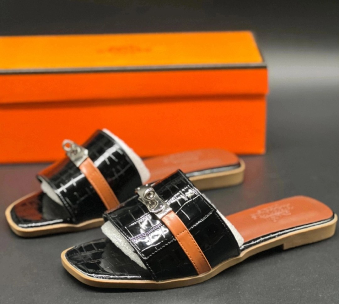 шлепки hermes женские,хермес шлепки женские,шлепки гермес женские,шлепки эрмес черные,гермес шлепки