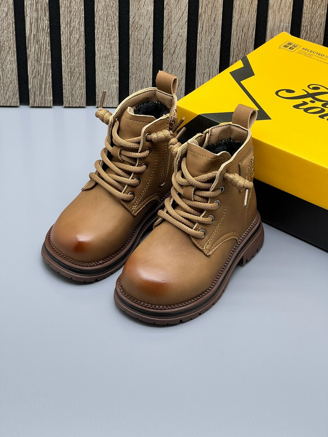 ,детские ботинки,детские ботинки для мальчика,ботинки для малыша,модные ботинки