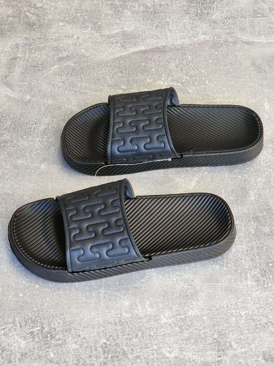 мужские шлепанцы,тапки мужские,шлепки мужские,шлепанцы для мужчин,модные шлепанцы