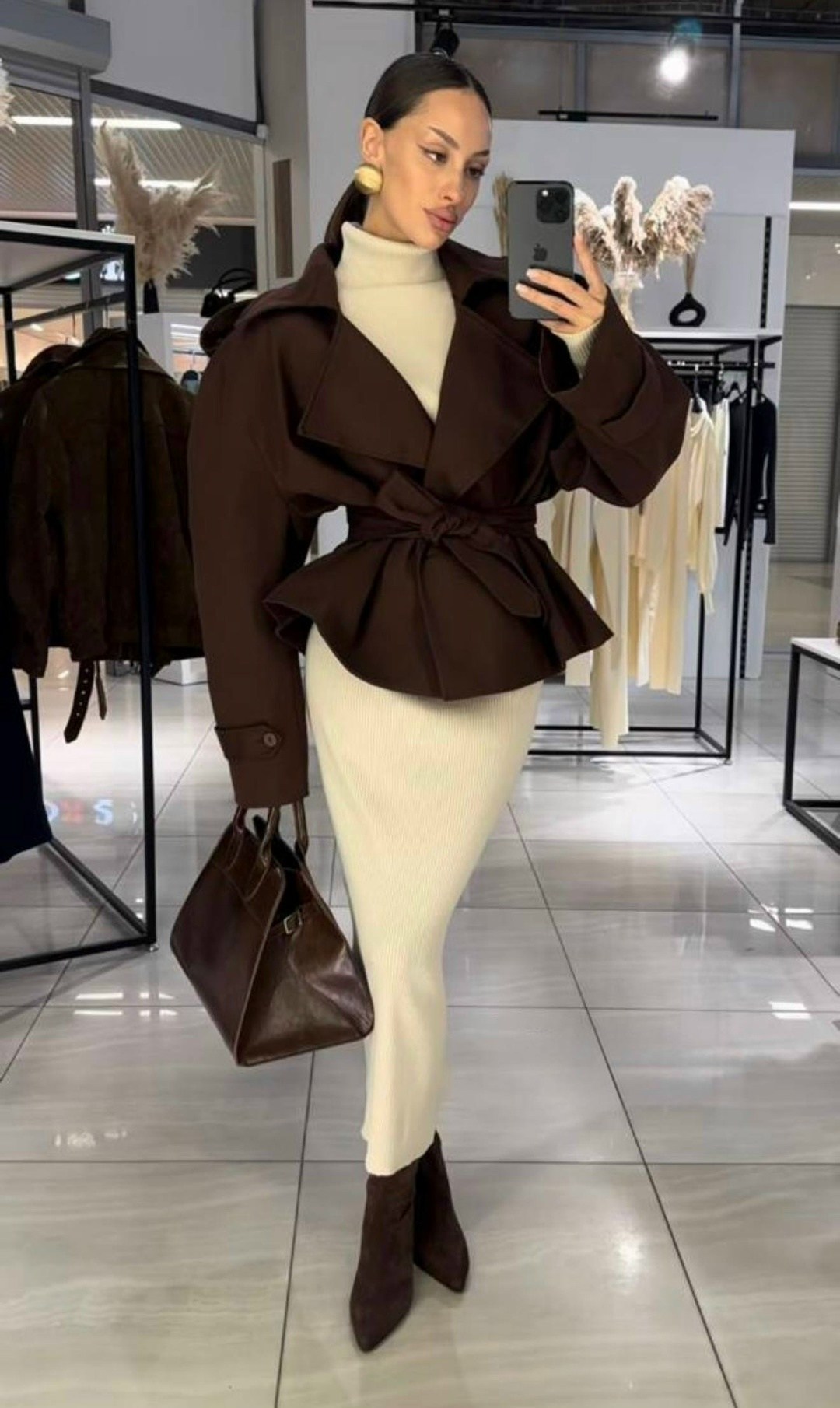 образ с пальто,костюм классика,модные наряды,женский костюм