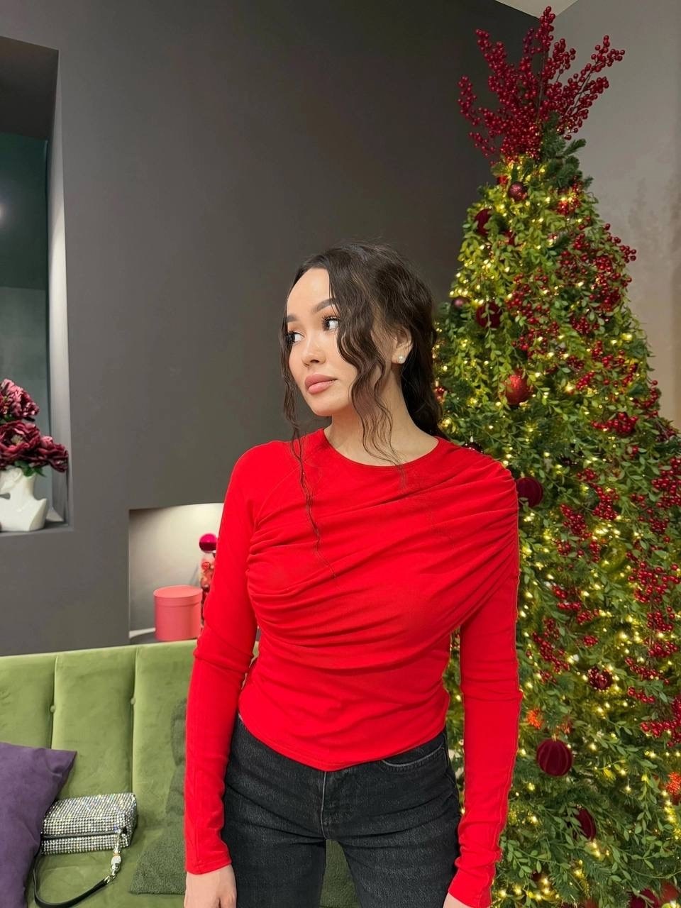 кофта женская,лонгслив с драпировкой,кофта нарядная,красный лонгслив,блузка