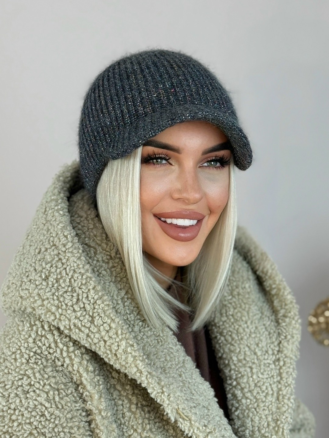 женские кепки,вязаная кепка,теплая кепка,кепка,вязаные кепи