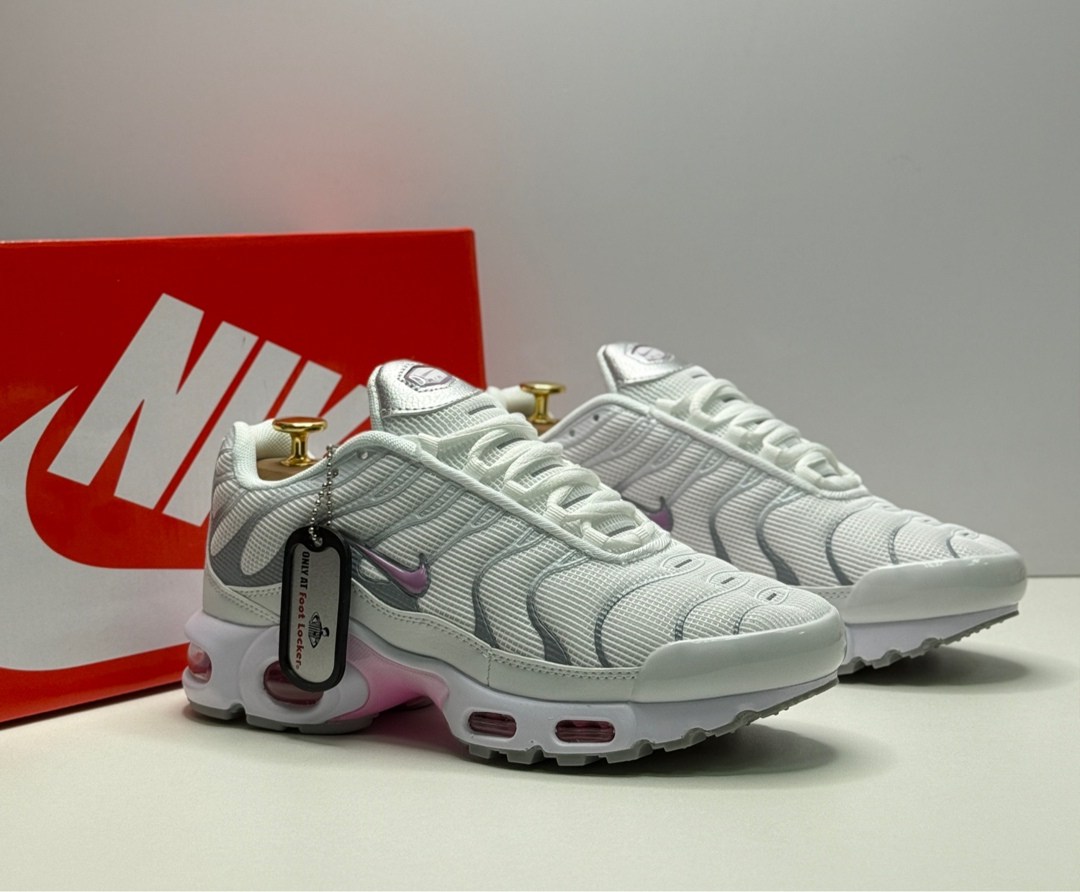 кроссовки nike air max plus tn,кроссовки nike air max plus,nike air max tn plus,кроссовки,nike air max plus tn white