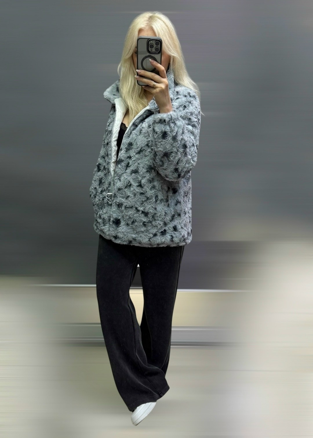 стильная куртка,куртка женская,меховая куртка,полупальто из,полупальто из экомеха