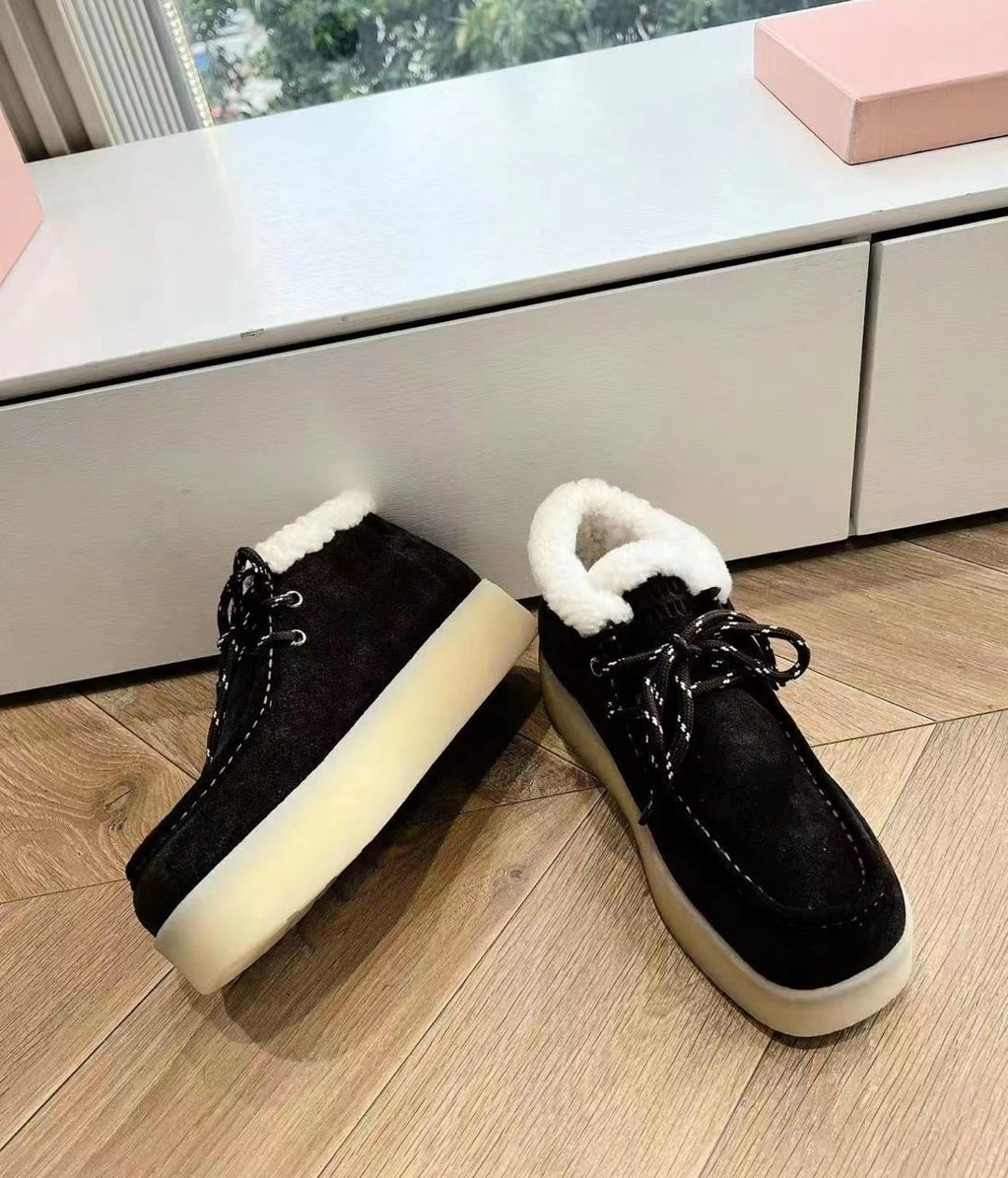 ,женские ботинки с мехом,замшевые ботинки,ботинки miu miu,ботинки с мехом