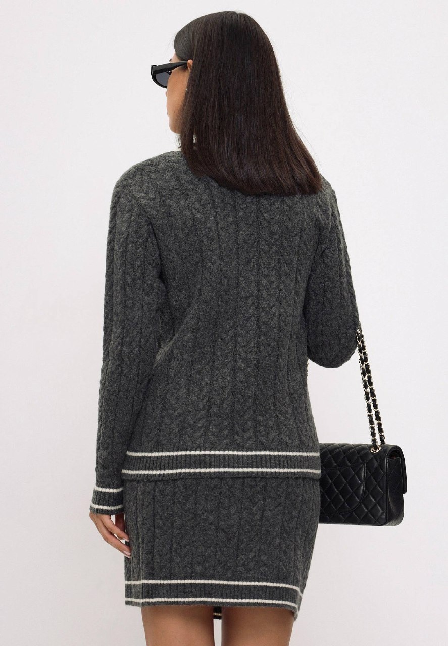 свитер,серый джемпер,трикотажные костюмы,вязаные костюмы,джемпер