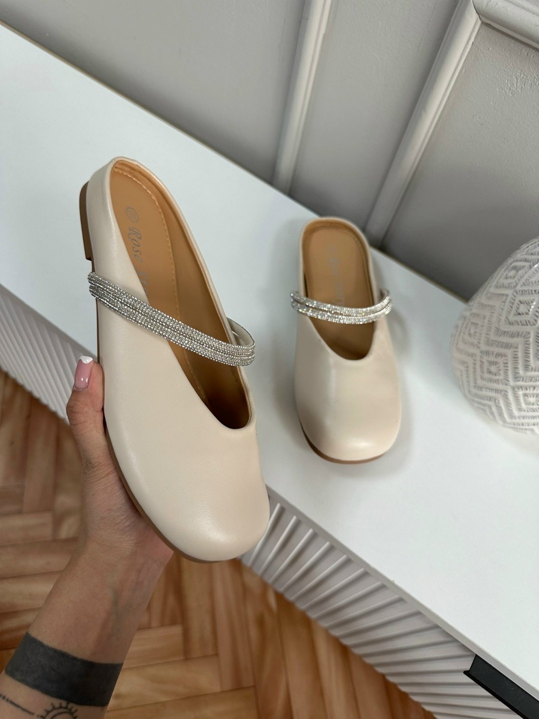 ,шлепанцы женские,босоножки женские,нарядные босоножки,туфли повседневные