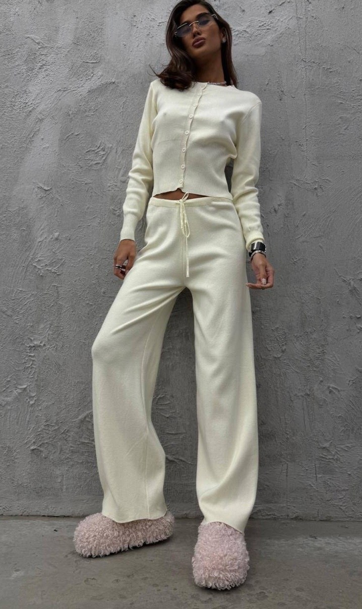 костюмы брючные,костюмы трикотажные,костюмы женские,костюм двойка с брюками