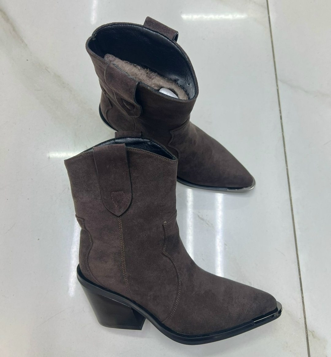 ,казаки бежевые замшевые эконика,казаки женские,замшевые казаки,сапоги казаки