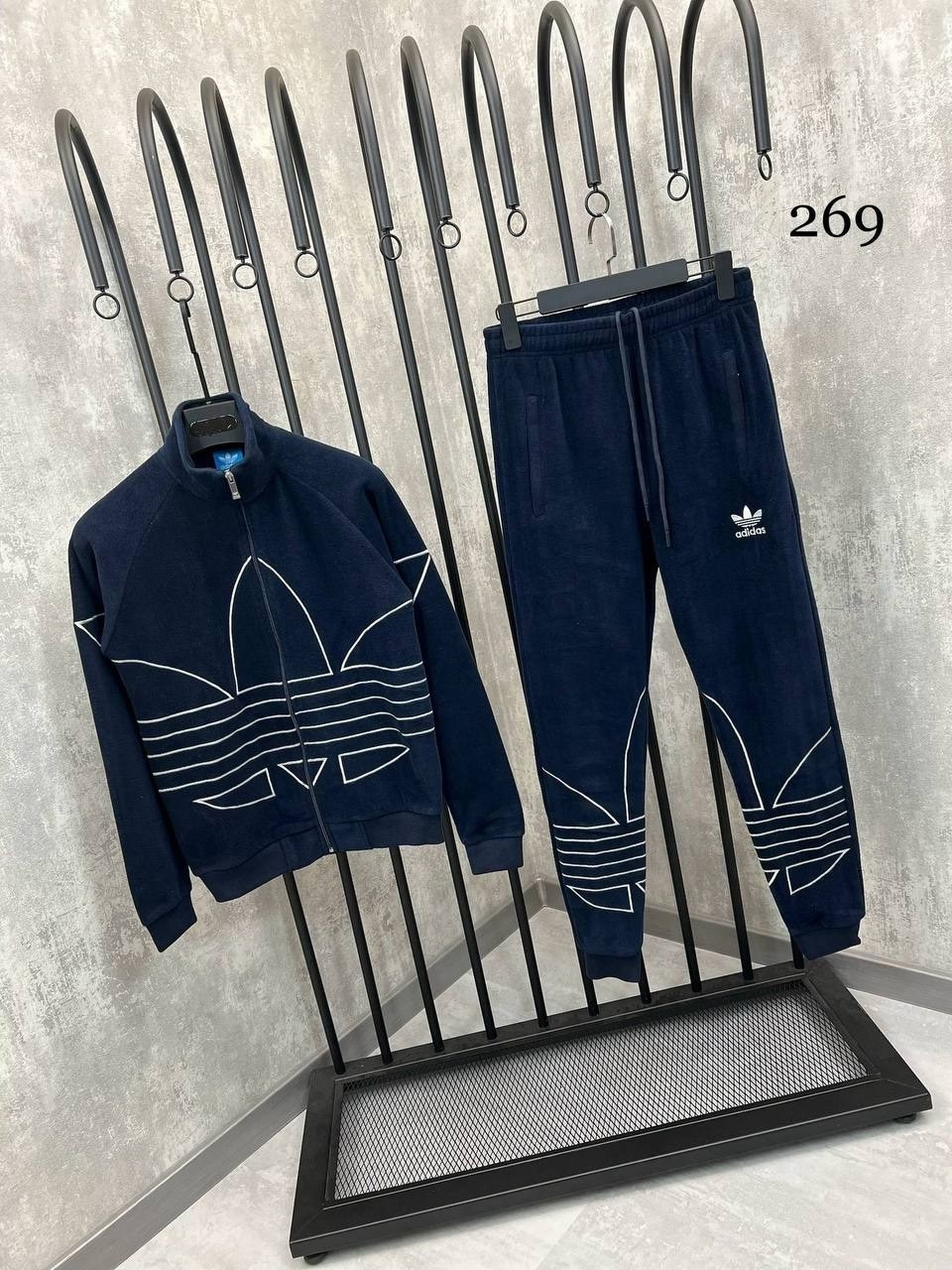 cпортивный костюм велюровый,adidas tracksuit,adidas original,костюмы спортивные,адидас бордовые