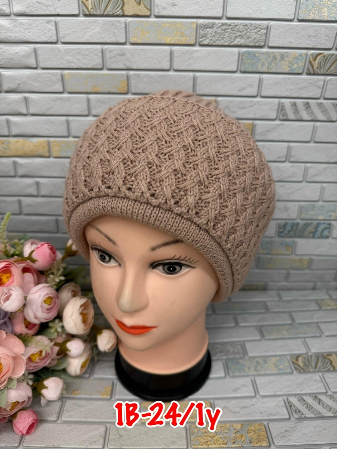 женская вязаная шапка,шапка женская,вязаная шапка,шапка для женщин,шапка женская зимняя