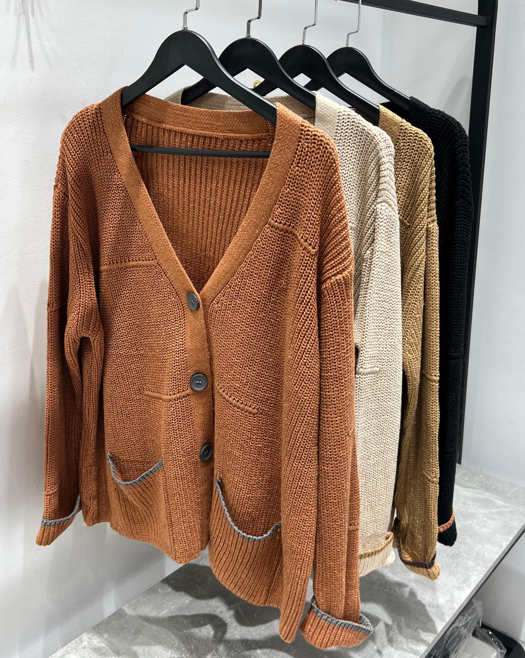 кардиган,коричневый кардиган,кардиган вязаное,женские кардиганы,вязаный женский кардиган
