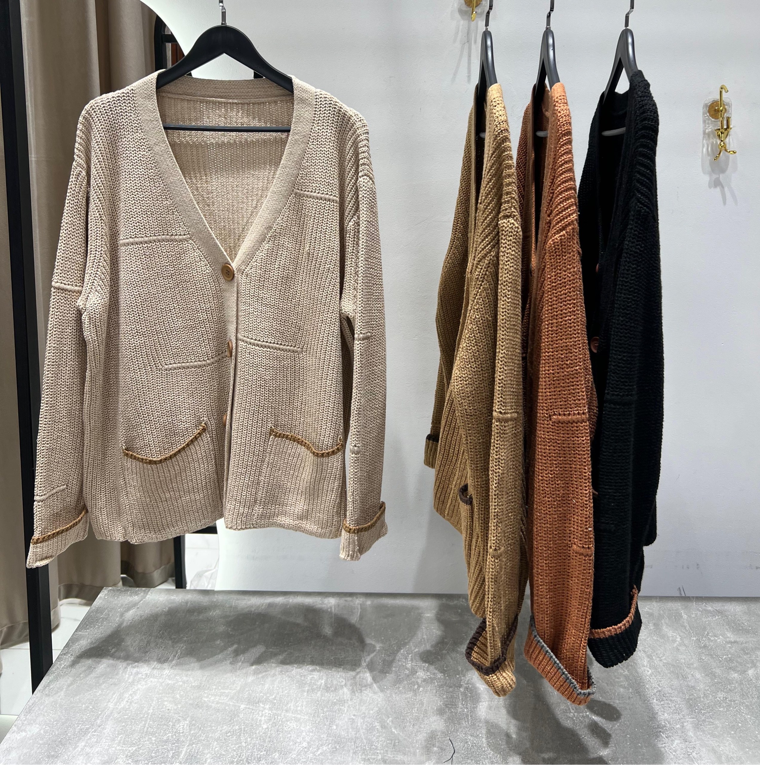 кардиган,коричневый кардиган,кардиган вязаное,женские кардиганы,вязаный женский кардиган