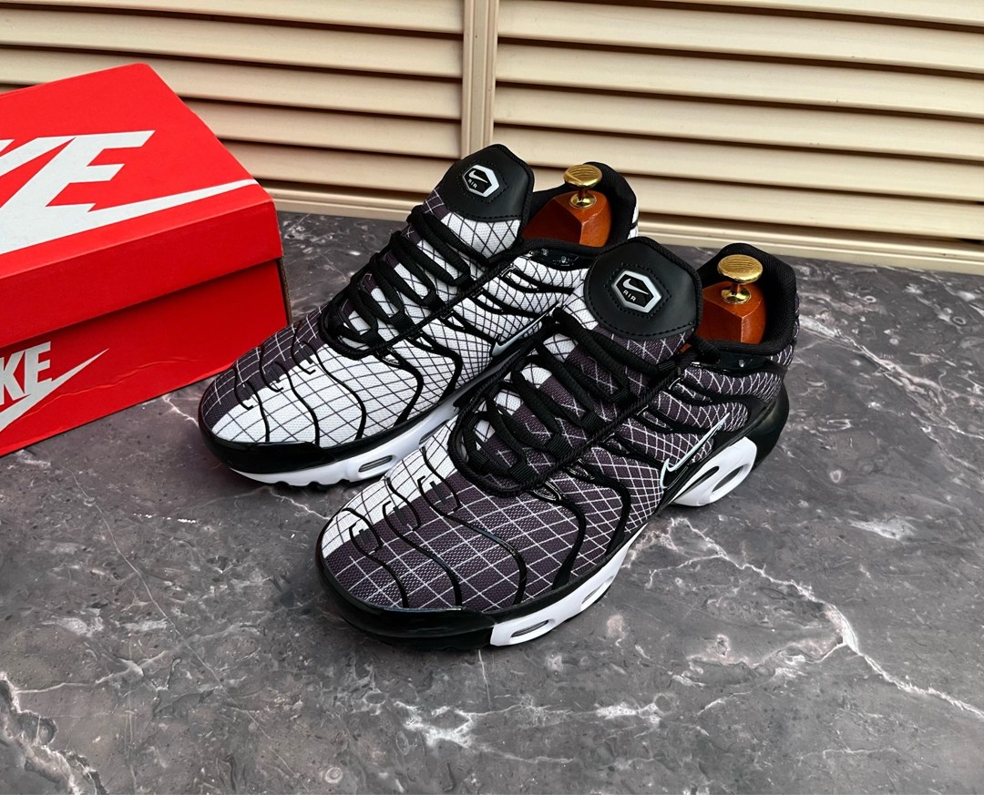 кроссовки nike air max plus tn,кроссовки nike air max tn plus мужские,кроссовки мужские nike air max tn,nike air max plus tn,кроссовки nike air max plus