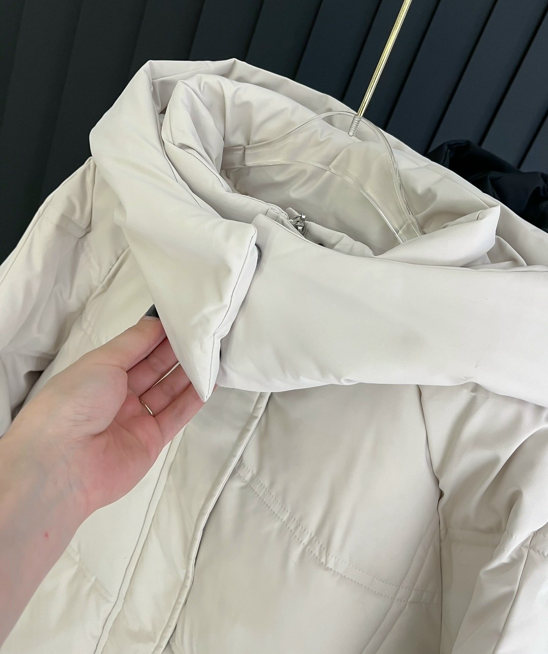 длинные пуховики,стильные пуховики,женские пуховики,пуховик зимний длинный с капюшон,пуховик