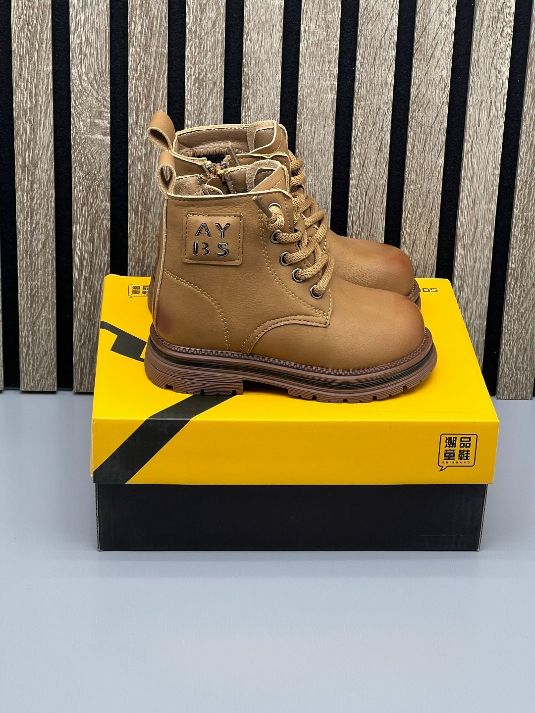 ,детские ботинки,детские ботинки для мальчика,ботинки для малыша,модные ботинки