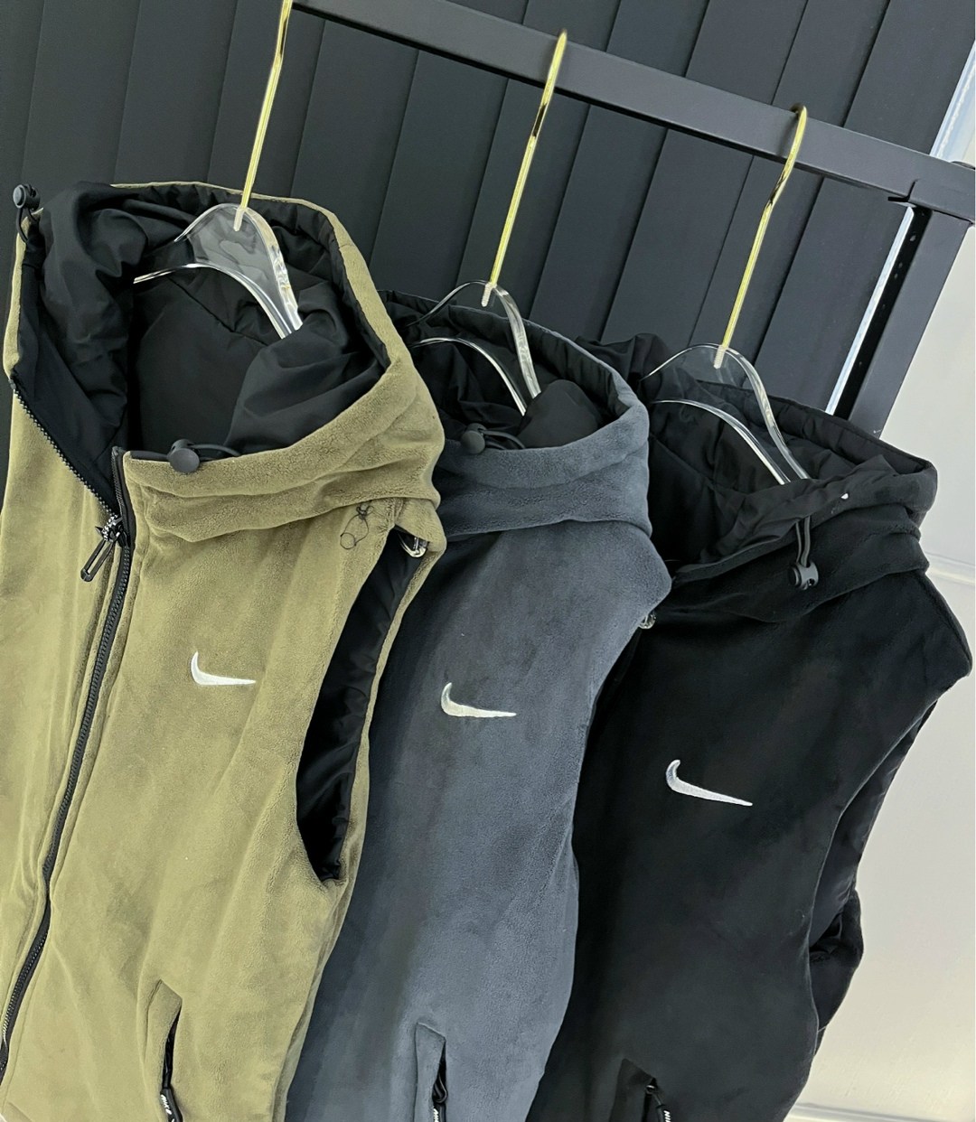 черный жилет найк,жилет,жилетка nike,жилет двусторонний,жилет мужской