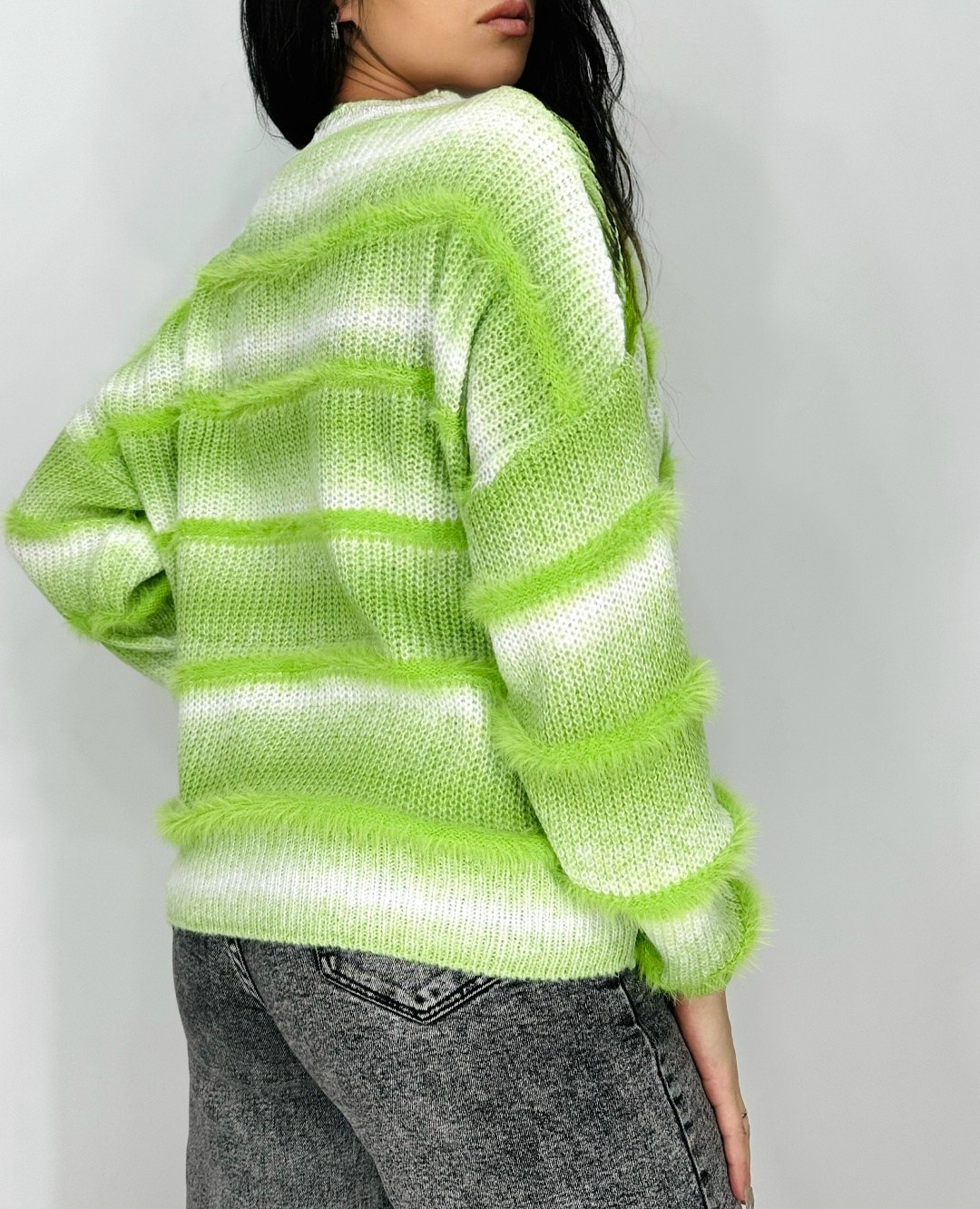 свитер,кофта свитер,свитера женские,вязаные свитера,мягкая кофта