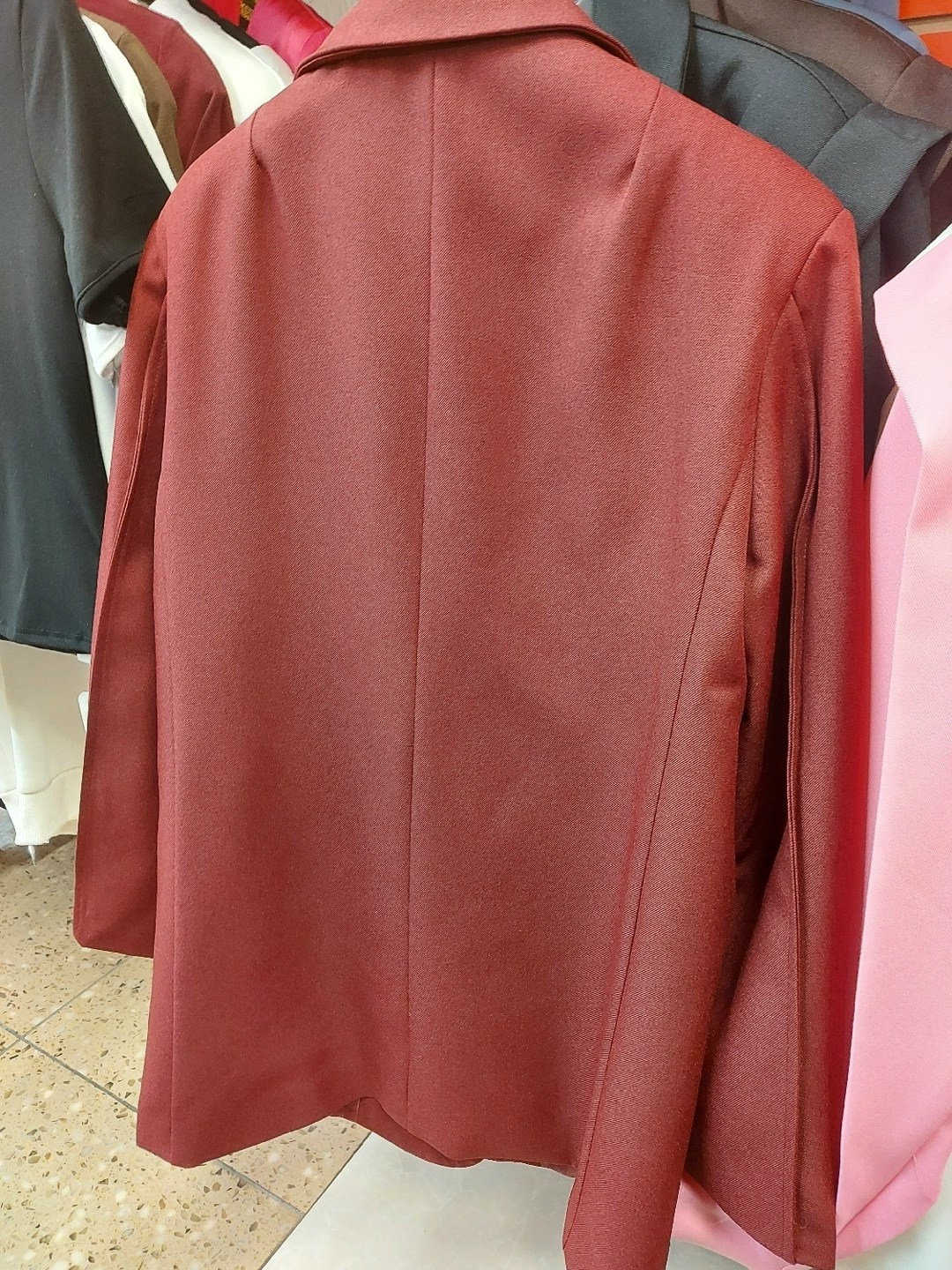 костюмы брючные,жакет,пиджак,жакет с поясом,блейзер пиджак