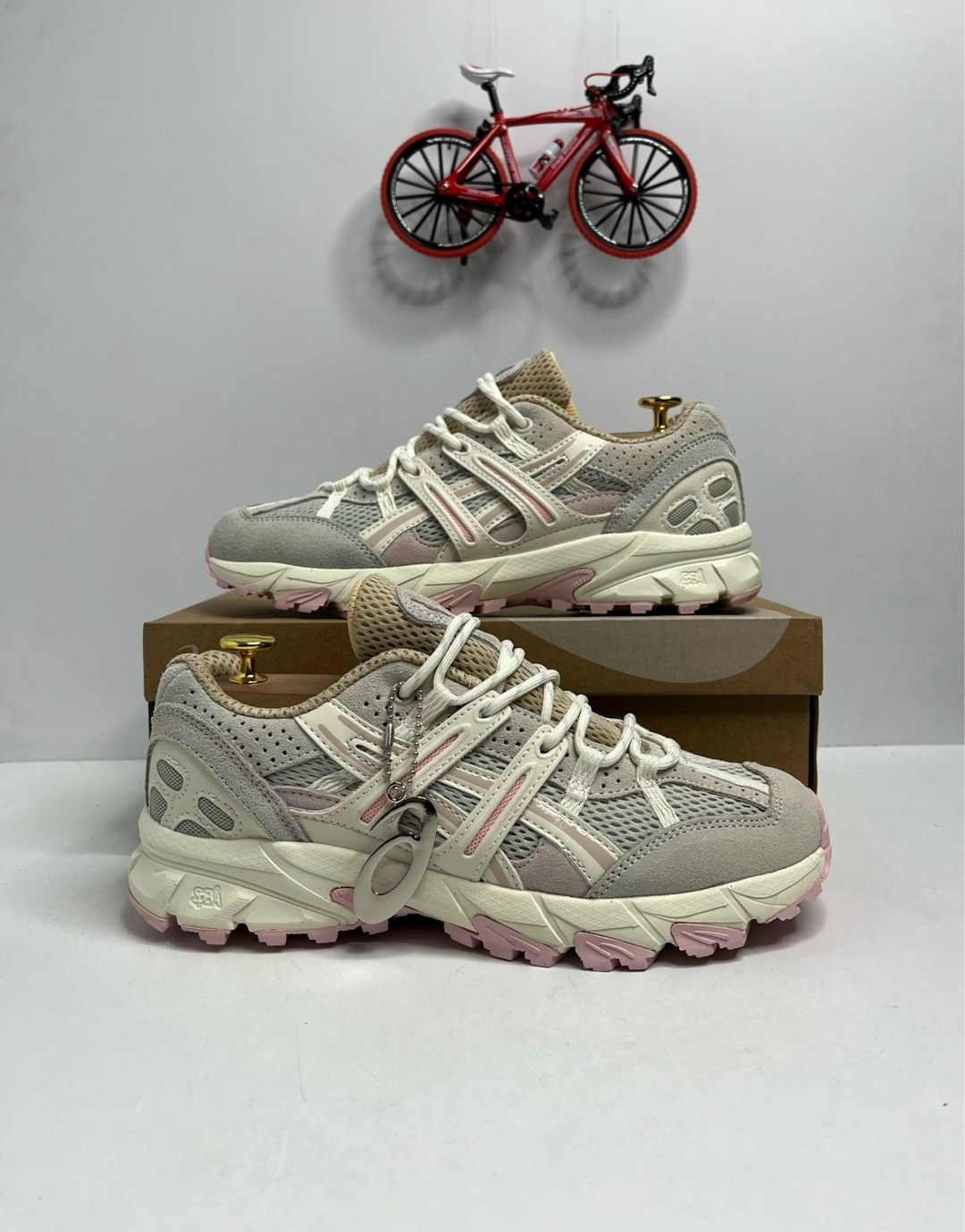 кроссовки женские asics,кроссовки asics gel,кроссовки asics gel kahana 8,кроссовки asics gel sonoma 15 50,кроссовки