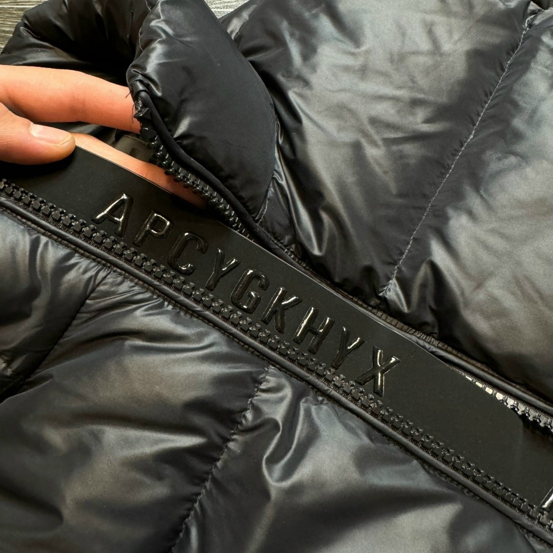 пуховик moncler мужской,куртка на зиму,куртка пуховик,куртка пуховик мужская,пуховик зимний