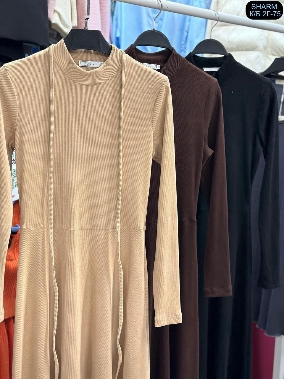 платье из ткани лапша,платье женское бежевое,платье в длине миди,платье лапша женское,платье длинное