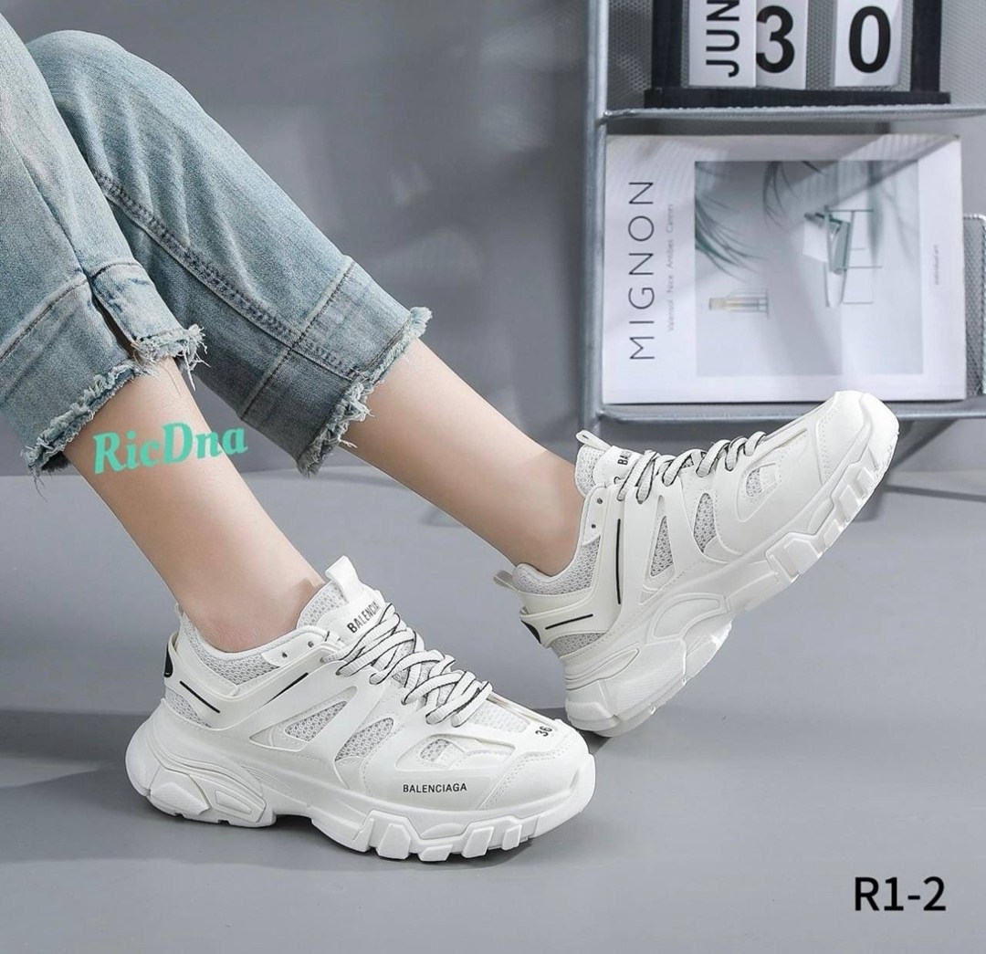 кроссовки женские balenciaga,кроссовки женскиe,кроссовки balenciaga track,кроссовки женские черный,кроссовки balenciaga track черные