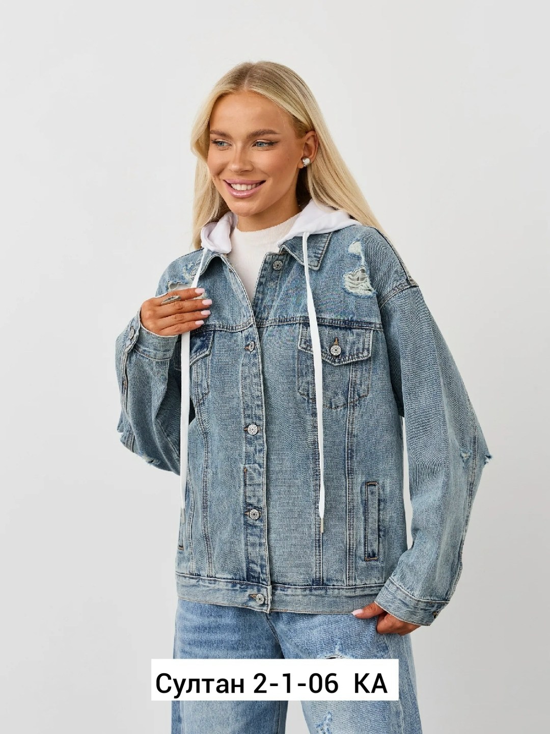 куртка джинсовая женская,джинсовая куртка,джинсовая куртка с капюшоном,модные джинсовые куртки,куртка джинсовая женская с капюшоном