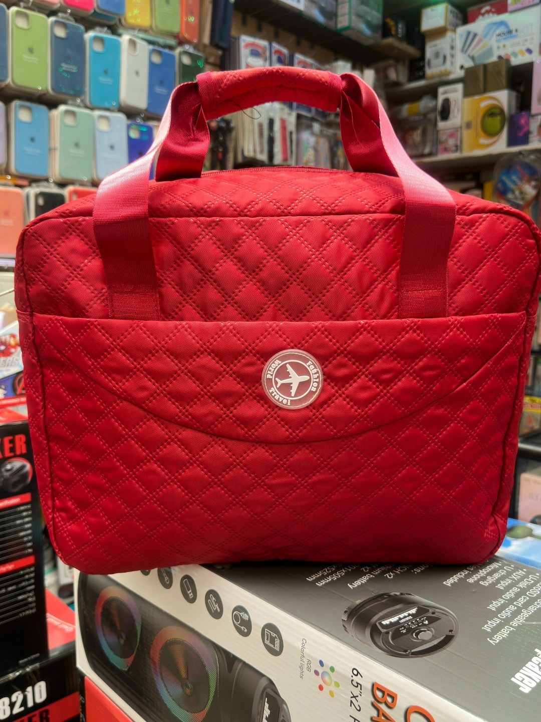 женская сумка стеганая дорожная,сумка,сумка красная,дорожные сумки,дорожные и спортивные сумки