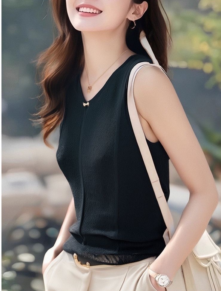 вязаный жилет,женский вязаный жилет,вязаная жилетка,трикотажный жилет,жилет для женщин