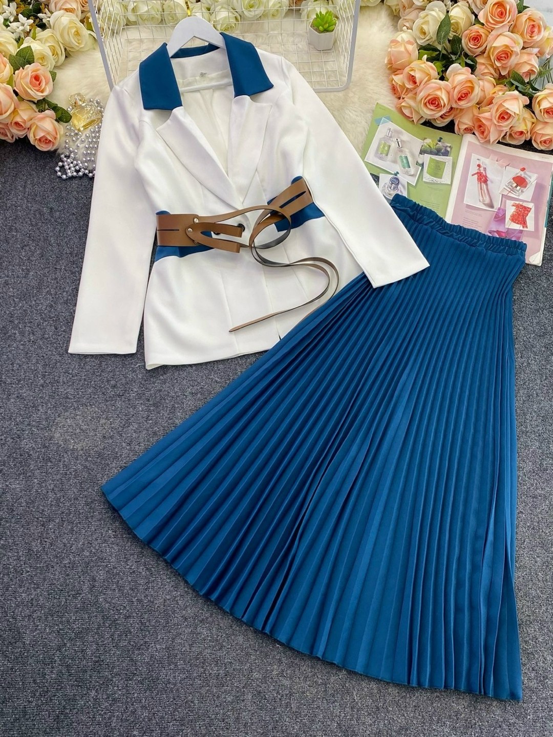 костюм с плиссированной юбкой,плиссированная юбка с поясом,плиссированная юбка,костюмы с юбкой,женские костюмы с юбкой