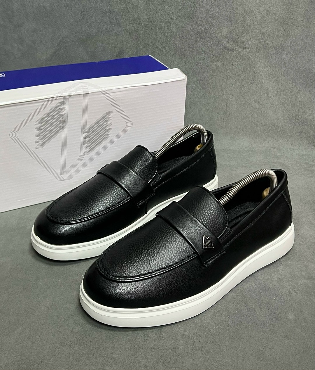 ,мужские слипоны,лоферы мужские,слипоны,мужская